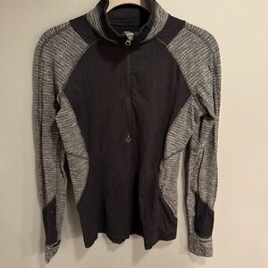 Lululemon women's Black and Gray Sweater